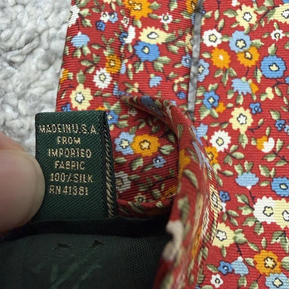 Lauren Ralph Lauren Red Floral Silk Tie Necktie USA  (3.5